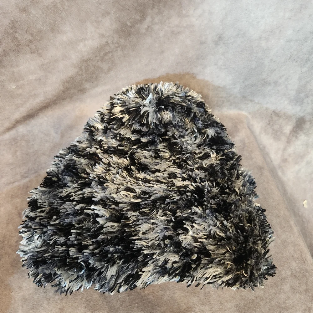 Black and Gray Knit‎ Scarf and Gloves Set